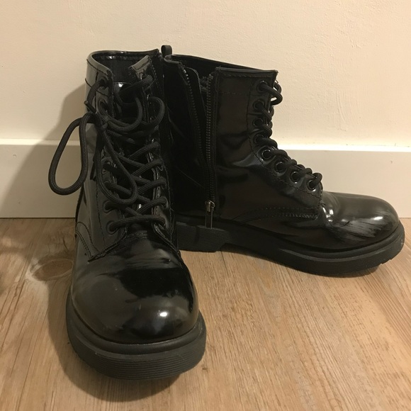 Shoes - Short faux leather combat boots
